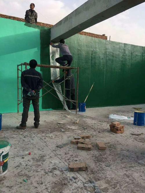 临夏市针对老旧车间地面普遍存在的起砂、裂缝问题